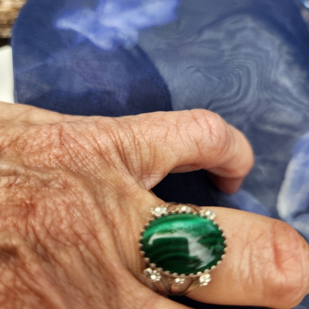 Native American 925 Sterling Silver Malachite Size 6 Ring